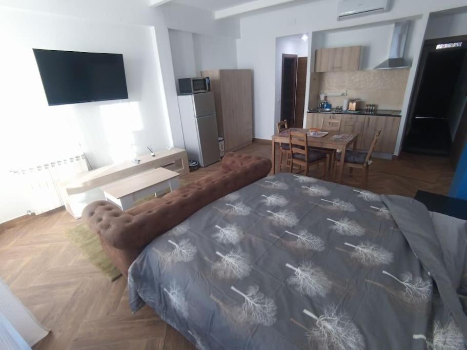 Mini Loft Apartment Becerril de la Sierra Ngoại thất bức ảnh